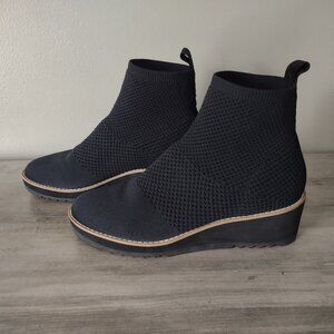 Eileen Fisher London Black Textured Ankle Boots